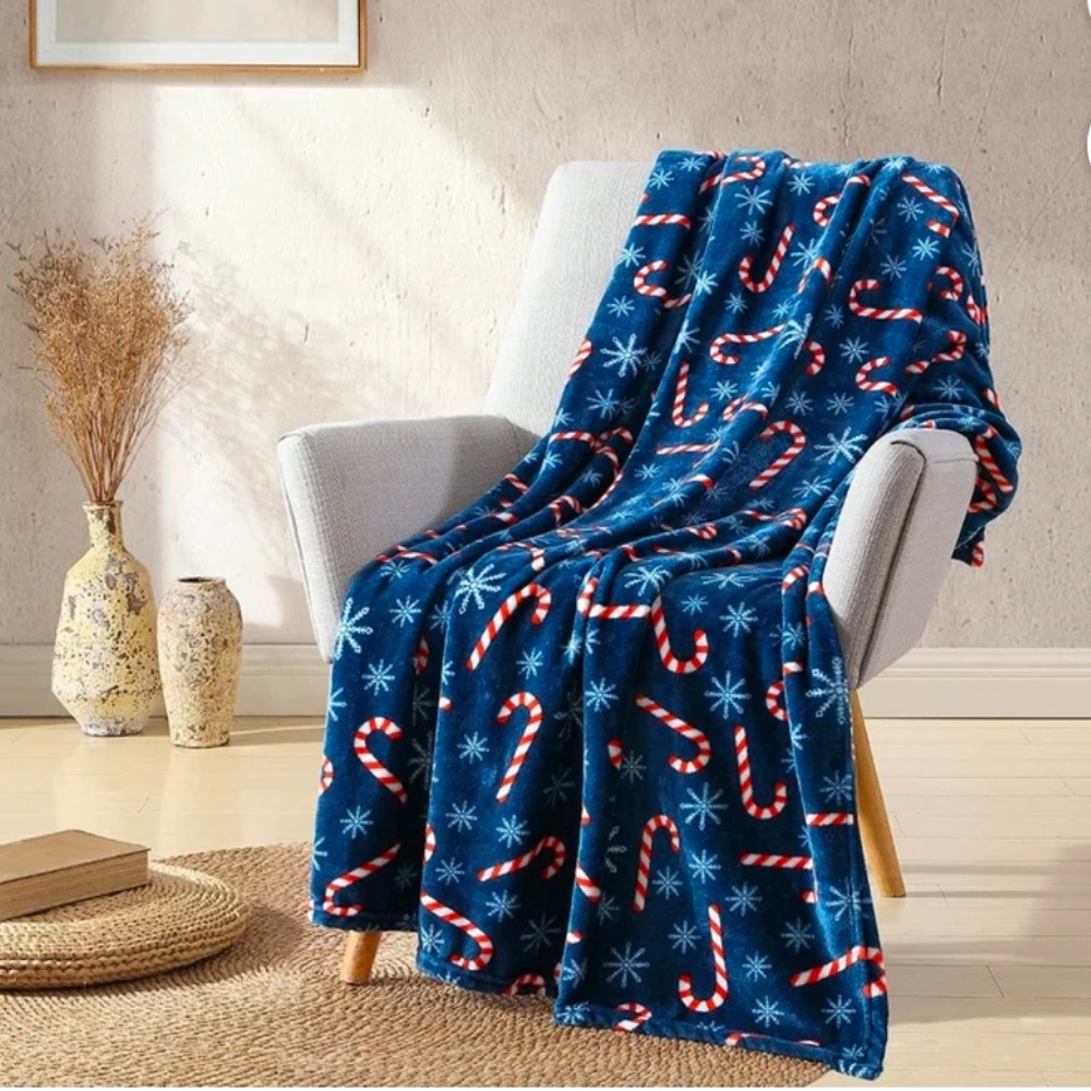 NWT Peppermint Scented Blanket